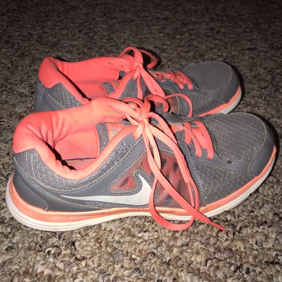 Nike Shoes - Nike Women’s Dual Fusion ST3 Tennis Shoes